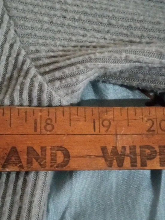 Women's Ribbed Button-Front Top - Picture 5 of 8